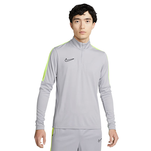 人気モデル　NIKE academy ドリルトップ　上下セット