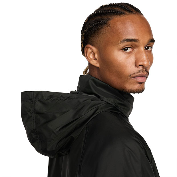 NIKE リバプール 24/25 アノラックジャケット(ブラック) FZ8680