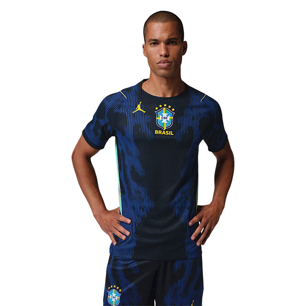 ブラジル代表 2026 アウェイ 半袖オーセンティックユニフォーム

iu1074-417
